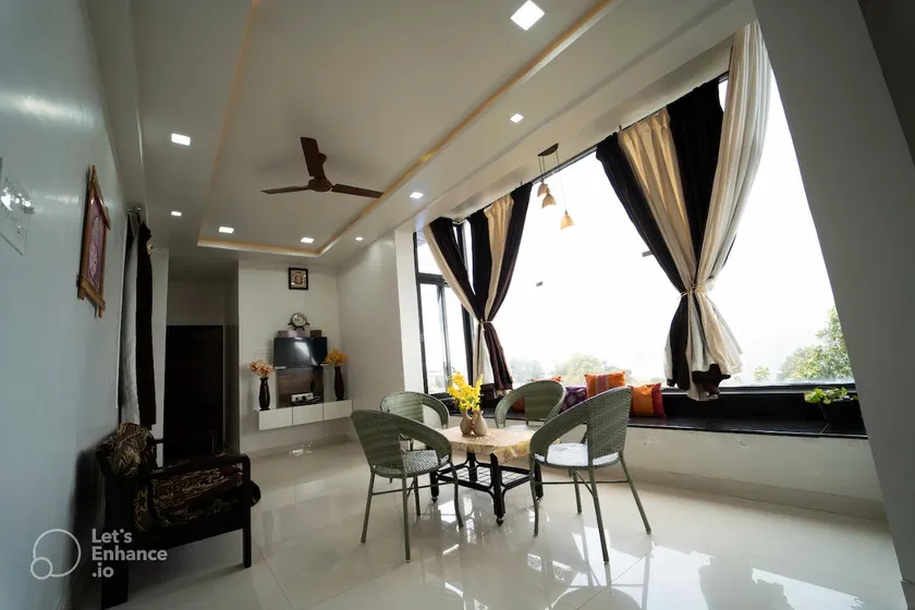 Scenic 5BHK, Panchgani, behind Mapro - Image 1