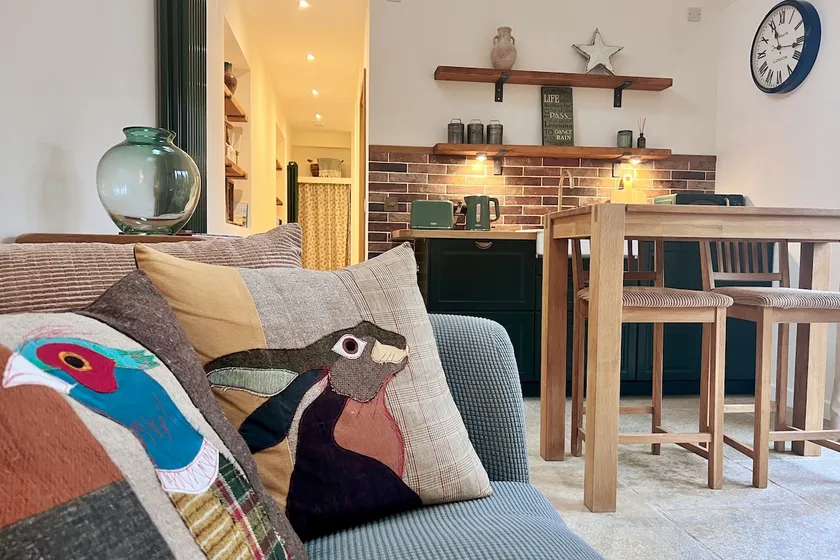 Secret Garden Annexe @ Farm View Country Retreat - Image 1