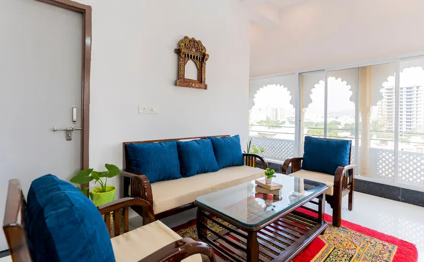Khakhri House - Meera suite - Image 1