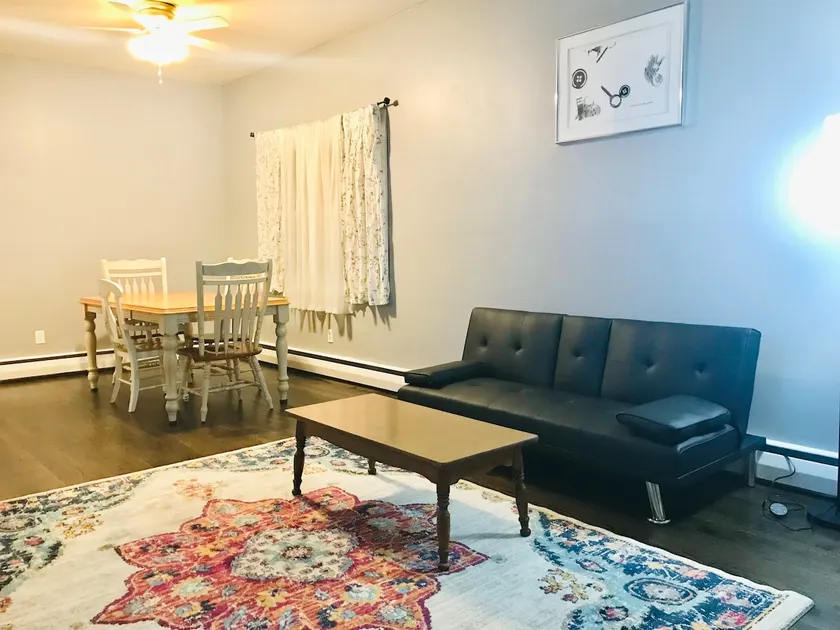 3Br-APT 1st FL near NYC Train/mall/Rutgers/JFK Med - Image 1