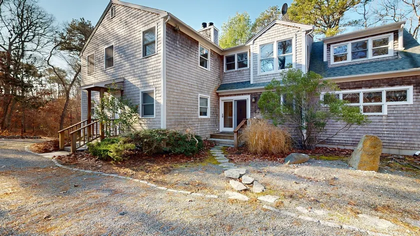 4 Bdrm Private Home w large deck - Image 1