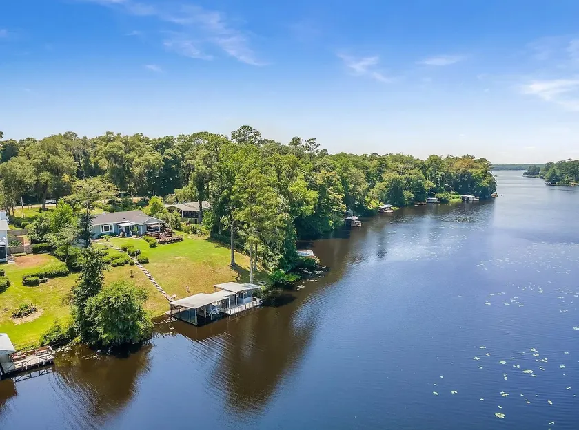 Talquin Lakeside Retreat Sleeps 7 in 4 BRs/2 Baths - Image 1