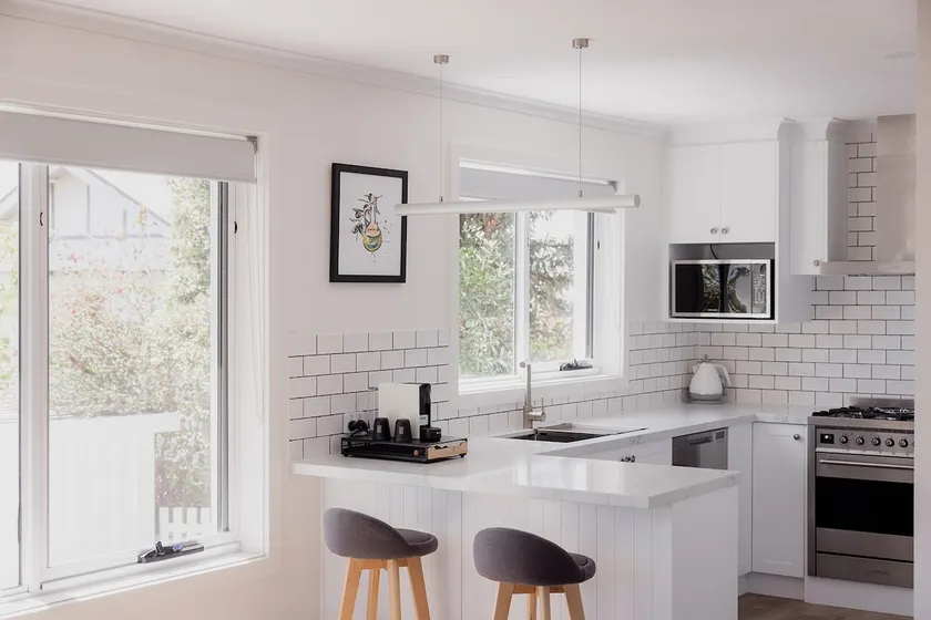 Modern refurbished unit in charming Bellerive - Image 1