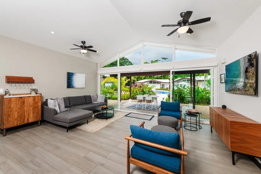 Surf Haven: Stylish Avellanas Beach Villa - Image 1