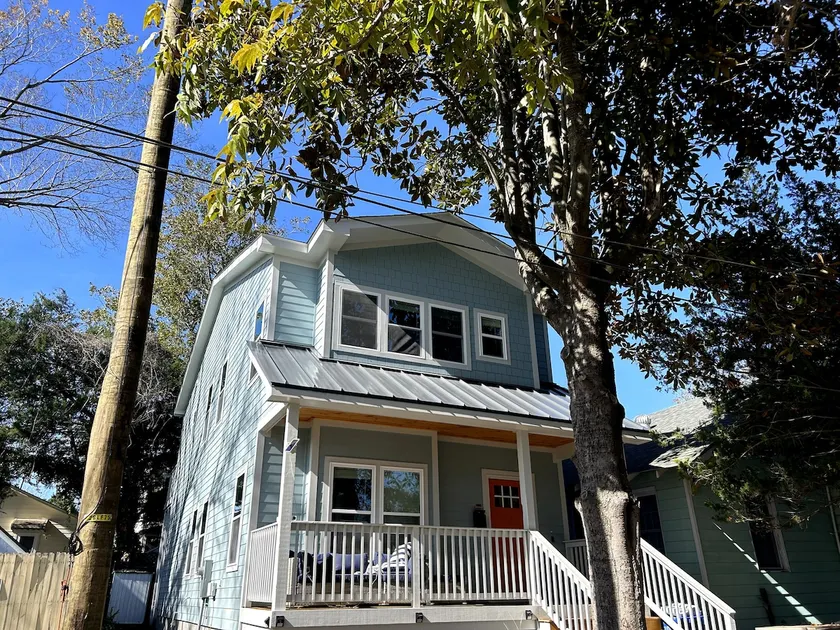 Brand new home- Dtown Wilmington - Image 1