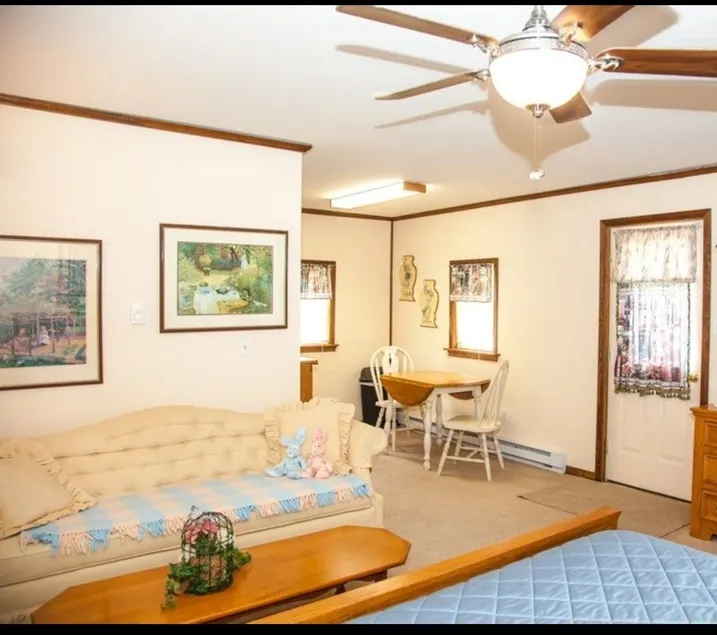 Country Cottage in Covington. - Image 1