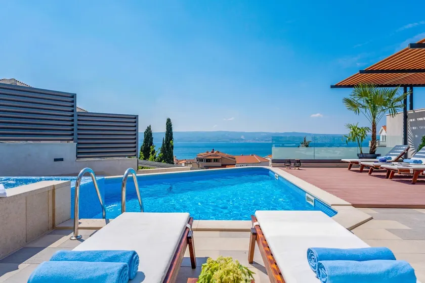 VILLA BANE heated 32m2 pool, whirlpool,120m to sea - Image 1