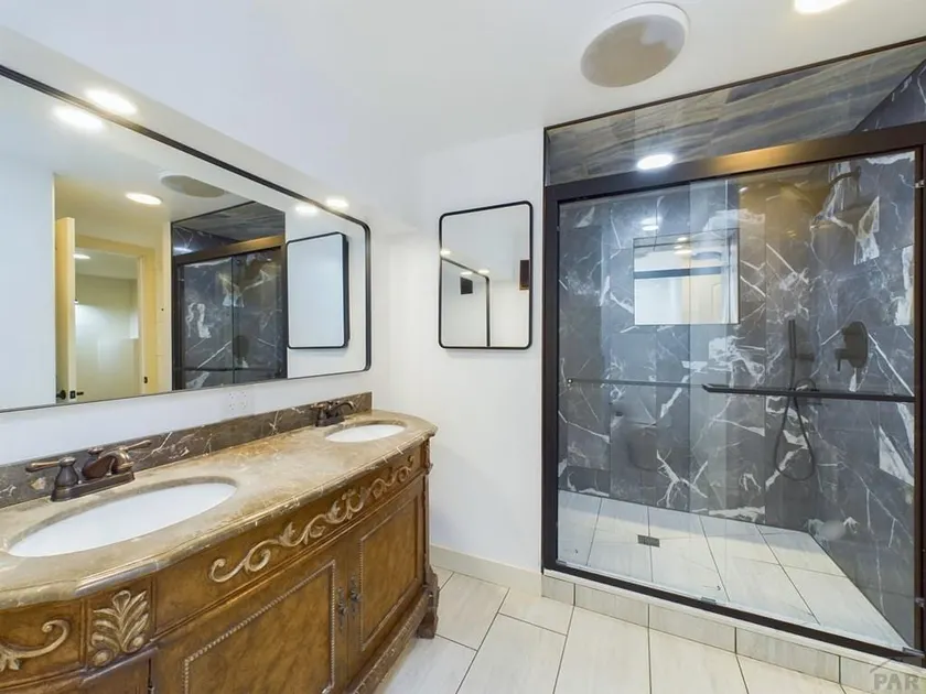Casa Verde near Downtown Pueblo-3BR 4beds 2Bath - Image 1
