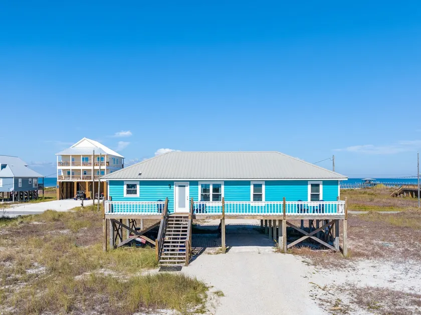 Summer *Specials*+EZ Walk 2 Beach+Water Views! - Image 1
