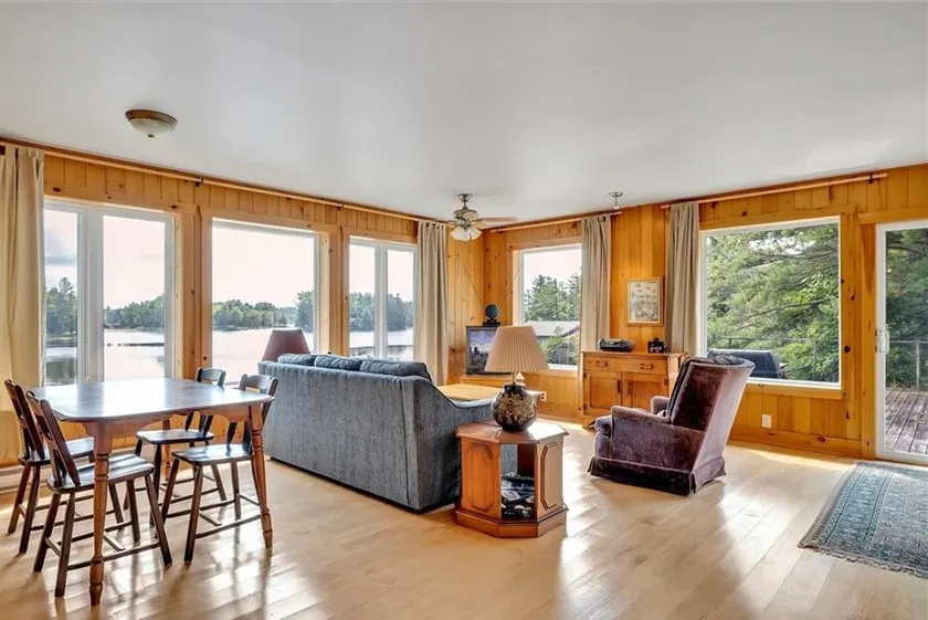 Lakeshore Haven | Lake access - Image 1