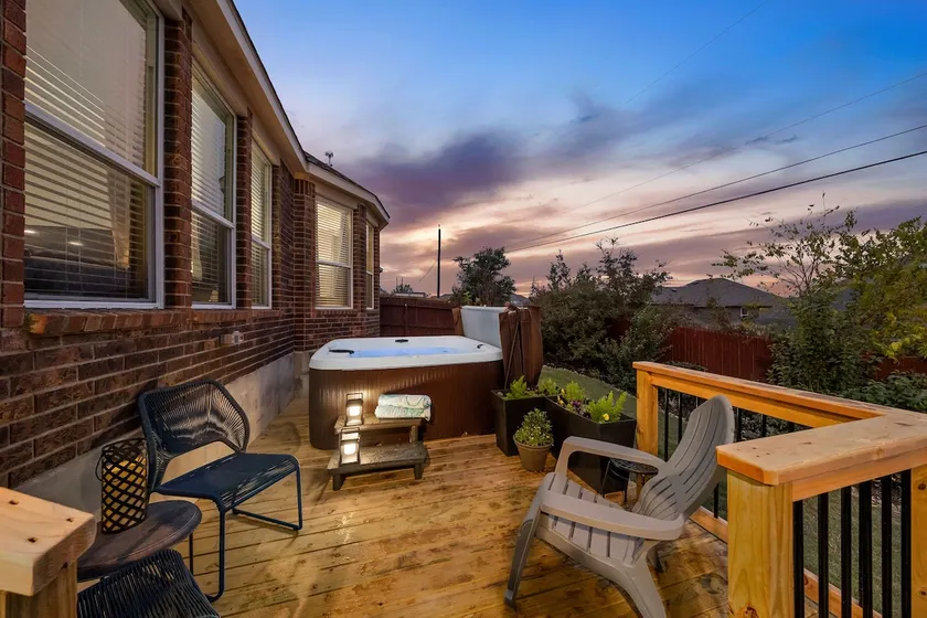 Top 1% Stay | Hot Tub & Game Room | Near Fiesta TX - Image 1