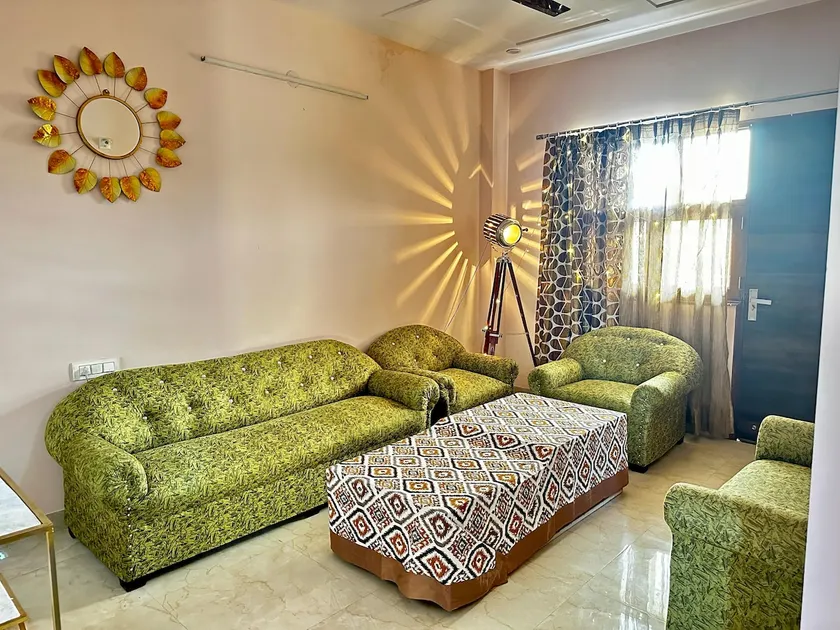Zoyo House - Image 1