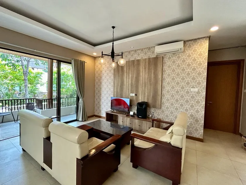 Vimala hills villa 3 Bedroom Alpen indah - Image 1