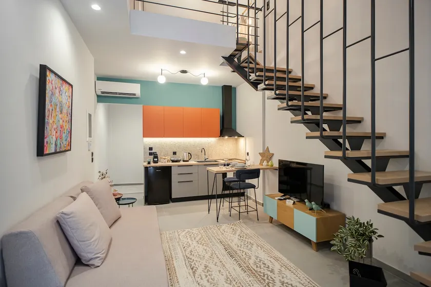 Gemini II - Loukas Properties Suites 8 - Image 1
