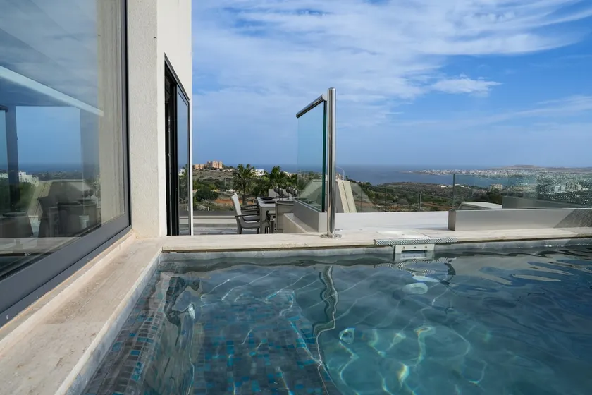 Lux Sea&Country Views with Pool - Image 1