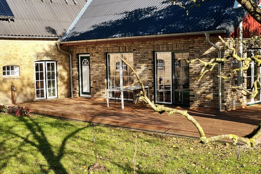 Country life, wellness and nature - Image 1