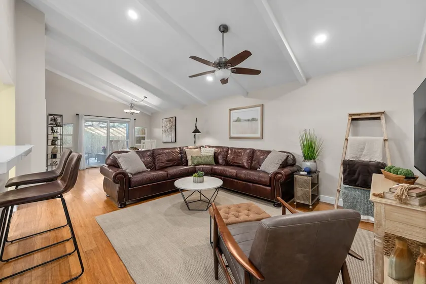 Remodeled home near CSUB - Image 1