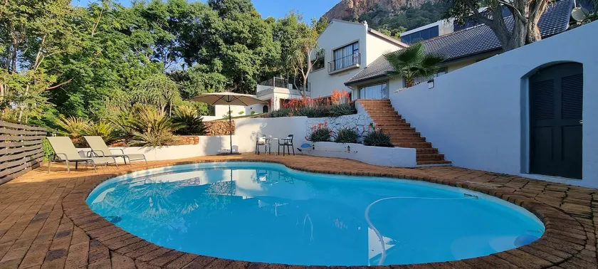 Waters View Villa, 5 Bedroom House - Image 1