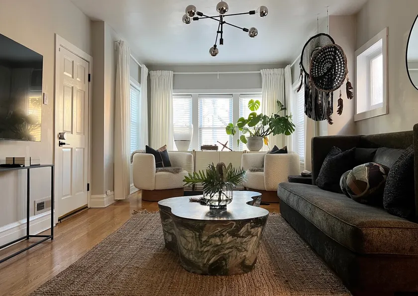 Avondale Oasis Beautiful + Bright Condo - Image 1