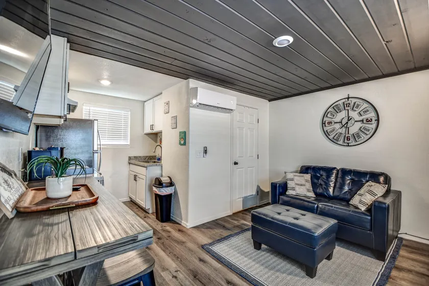New Remodel by Banner Baywood. Central Mesa - Image 1