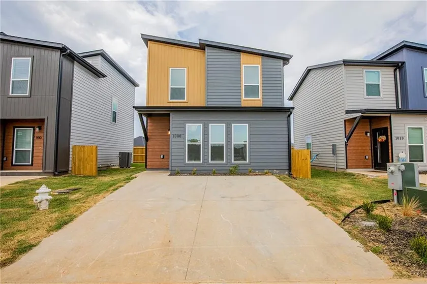 Warm and cozy new home - Image 1