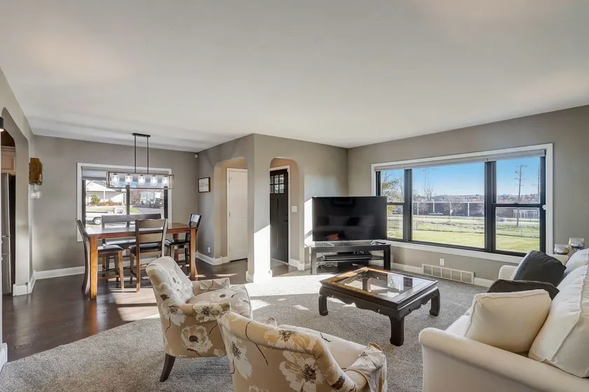 Remodeled Luxury Ranch - Image 1