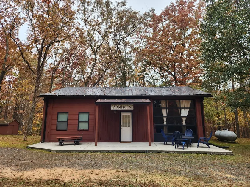 Sweetwater Creek Cabin - Image 1