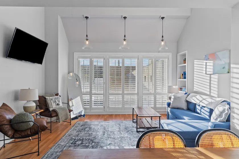 Crystal’s Condo - Historic Downtown Near Riverwalk - Image 1