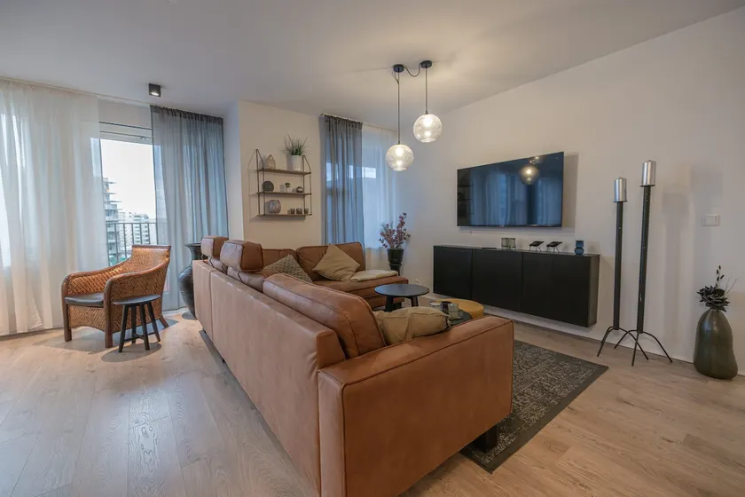 Beautiful and modern apartment, very convenient - Image 1
