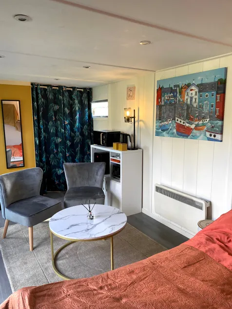 Tastefully Compact Cabin - Image 1