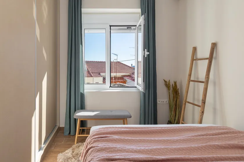 Mikrolimano Gem: Serene 1BR Apartment - Image 1