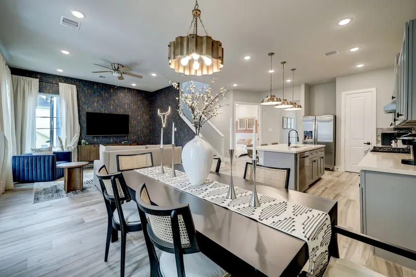 Houston Luxury Haven – Near Downtown - Image 1