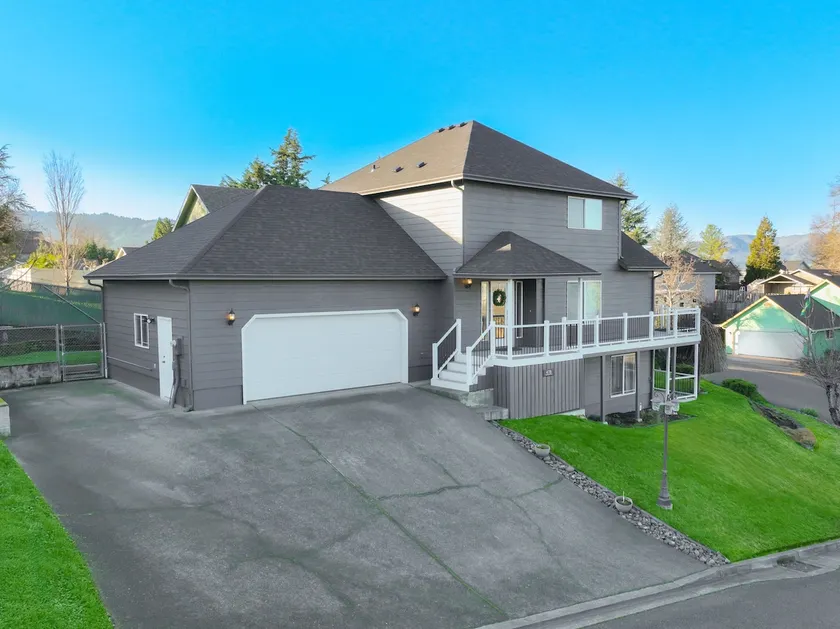 Xenia House-Valley View - Image 1