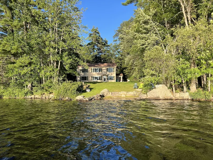 Private lakefront escape–kayak, swim & fish in ME - Image 1