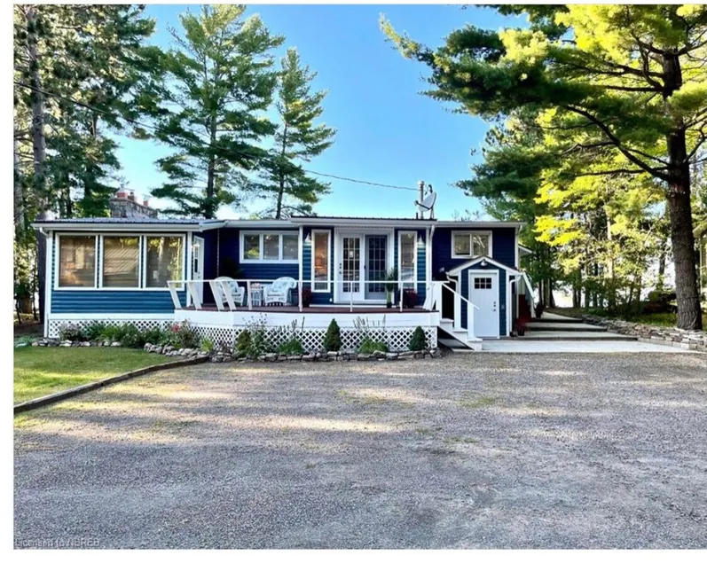 Private Beach 5 bedrooms Cottage@Nippising lake - Image 1