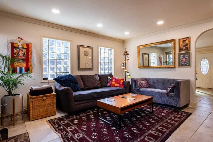 Serenity Retreat: Feng Shui 1BR/1BA Oasis - Image 1