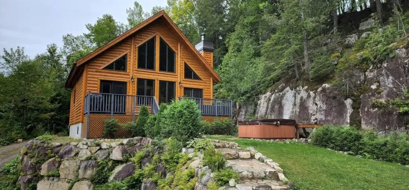 Spa•King•Playroom•Pets•A/C•Lake 5 min | 1h Mtl - Image 1
