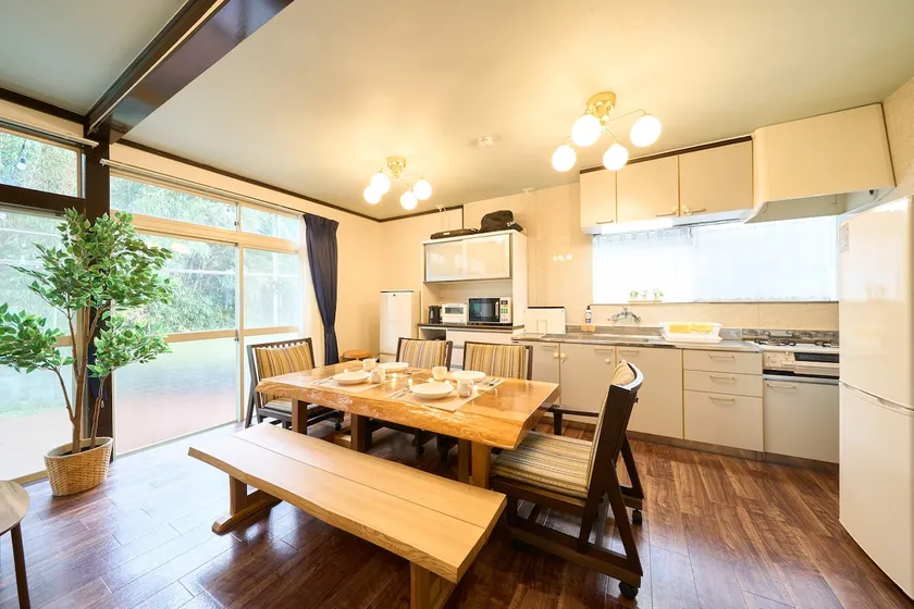 Beppu Onsen Town, 5-minute walk | A detached house for families and groups to spend time in the hot spring town - Image 1
