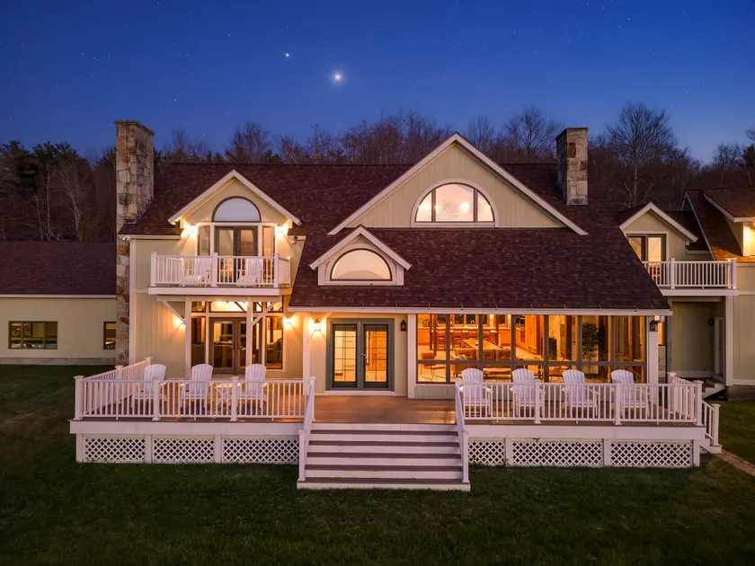 Hoosick Falls Manor | Indoor Pool + Hot Tub - Image 1