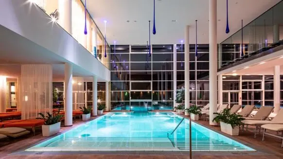 ADULTS ONLY Spa-Relax-Suite - Image 1