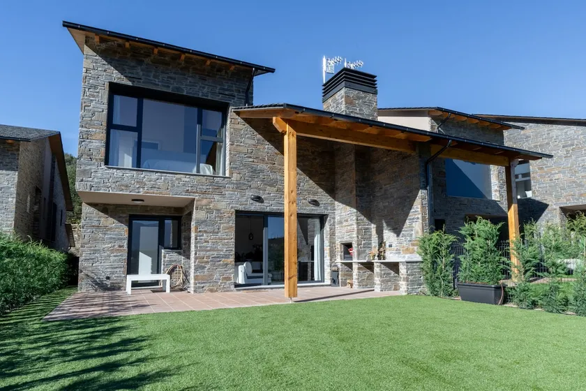 Luxury cottage in Alt Urgell.Pirineos. - Image 1