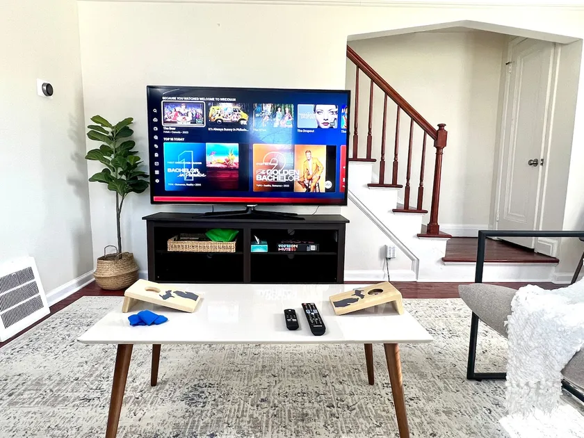 Walk to Downtown Royal Oak | Garage + Fast WiFi - Image 1