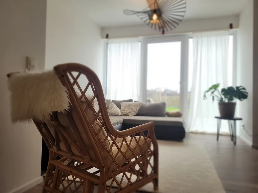Vacation rental with a lake view - Image 1