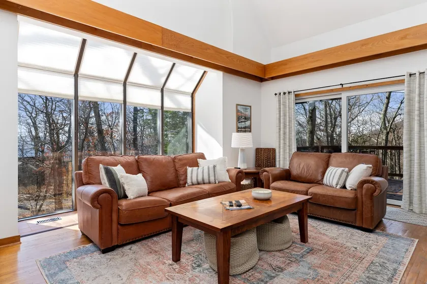Close to hiking! | King Beds | Fireplace | Hot Tub - Image 1