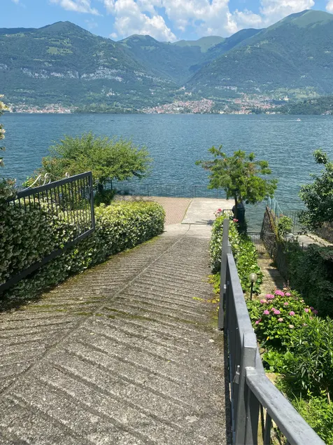 Peonia Apartment | Lake-view apartment - Image 1