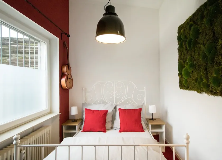Apartment with kitchen & bathroom - Image 1