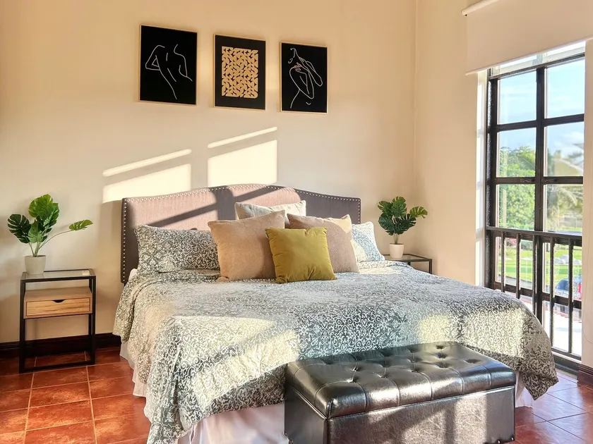 ”Coconut Water” Apartment - Image 1