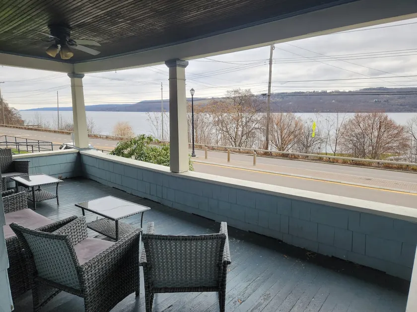 Harbor West - Image 1