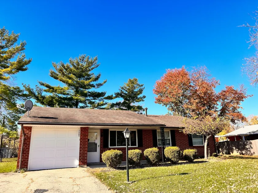 Cozy 3BR2BA Entire Place Comfort - Image 1