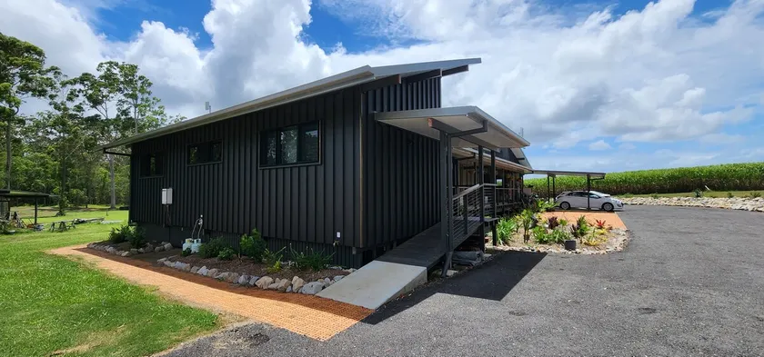 Woombah Guest House - Image 1